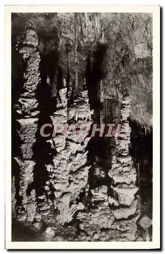 Cartes postales Grotte Grottes Aven d&#39Orgnac Trois grandes stalagmites