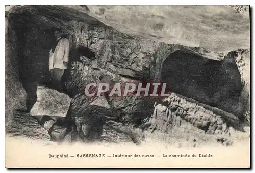 Cartes postales Grotte Grottes Sassenage Interieur des cuves La cheminee du diable