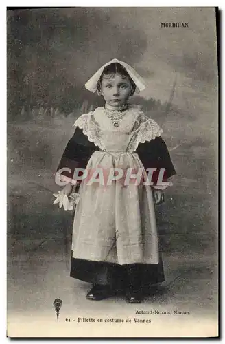 Cartes postales Folklore Fillette et Costume de Vannes