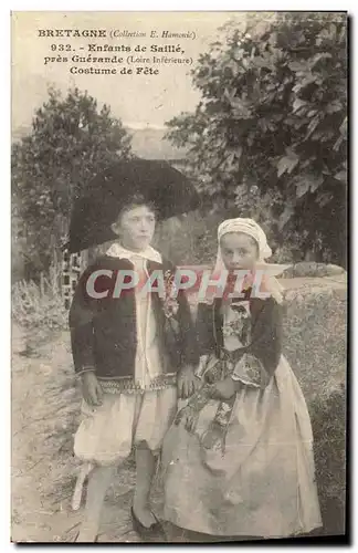 Cartes postales Folklore Enfants de Saille pres Guerande Costume de fete