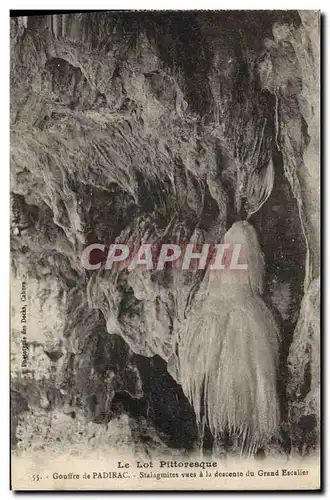 Cartes postales Grotte Grottes Gouffre de Padirac Stalagmites vues a la descente du grand escalier
