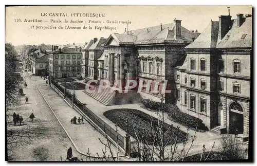 Ansichtskarte AK Palais de justice Aurillac Prison Gendarmerie et perspective de l&#39Avenue de la Republique