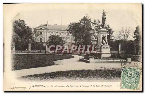 Ansichtskarte AK Prefecture Avranches Le monument du souvenir et la Sous prefecture