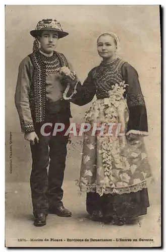 Ansichtskarte AK Folklore Mariee de Ploare Environs de Douarnenez L&#39entree en Gavotte