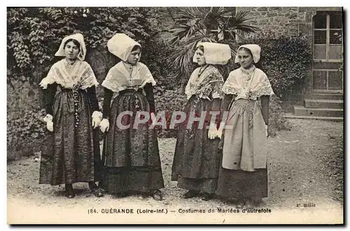 Cartes postales Folklore Guerande Costumes de Mariees d&#39autrefois