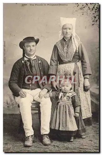 Ansichtskarte AK Folklore Une famille de Plougastel Daoulas