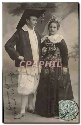 Cartes postales Folklore Maries de Bourg en Batz Mariage