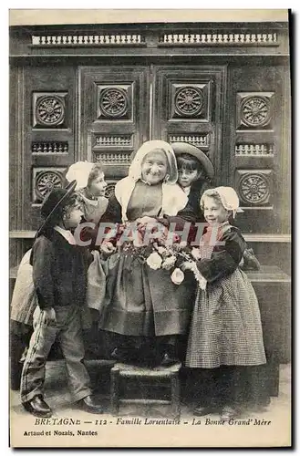 Cartes postales Folklore Famille Lorientaise La bonne Grand Mere Enfants