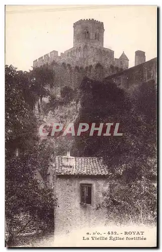 Cartes postales Royat La vieille eglise fortifiee