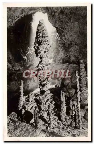 Cartes postales Grotte Grottes Aven d&#39Orgnac Ardeche Stalagmite en forme de pomme de pin
