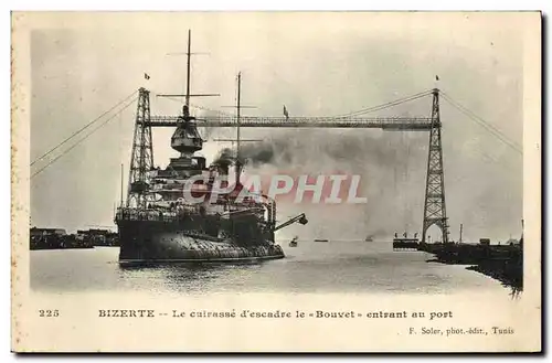 Cartes postales Bateau de Guerre Bizerte Tunisie Le cuirasse d'escadre le Bouvet entrant au port