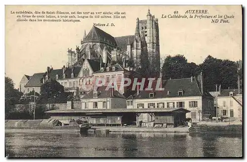 Cartes postales Auxerre La cathedrale La Prefecture et les Quais