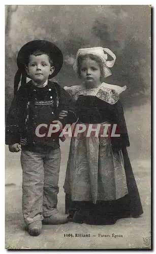 Cartes postales Folklore Elliant Futurs epoux Enfants