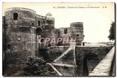 Ansichtskarte AK Angers L&#39entree du Chateau et le pont levis