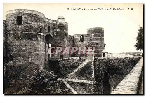 Cartes postales Angers L&#39entree du Chateau et le pont levis