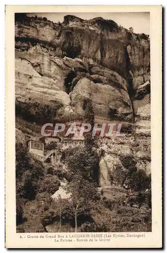 Ansichtskarte AK Grottes Grotte du Grand Roc a Laugerie Basse La falaise Entree de la grotte Les Eyzies Dordogne