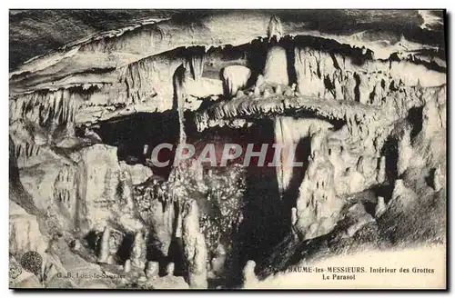 Cartes postales Grottes Baume les Messieurs Interieur des grottes Le parasol