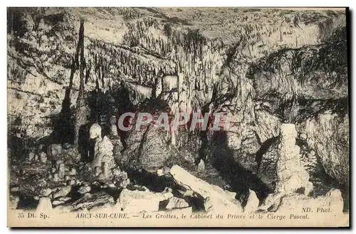 Cartes postales Grottes Arcy sur Cure Les grottes le cabinet du prince et le cierge Pascal