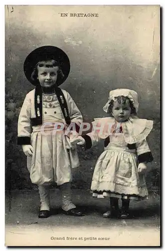 Cartes postales Folklore Grand frere et petite soeur Enfants
