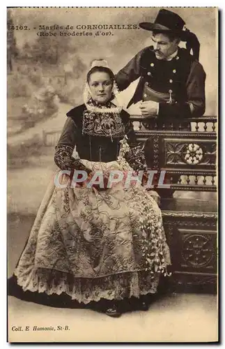 Cartes postales Folklore Maries de Cornouailles Robe broderies d&#39or Mariage