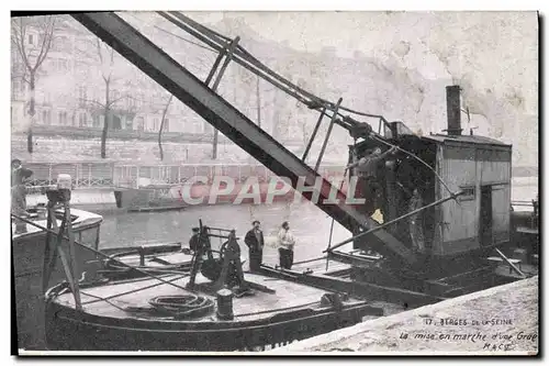 Cartes postales Berges de Seine La mise en marche d&#39une grue