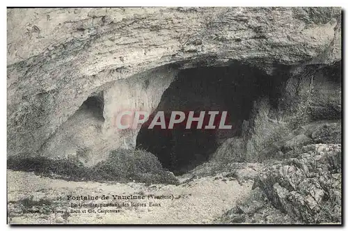 Ansichtskarte AK Grotte Grottes Fontaine de Vaucluse Le gouffre pendant les basses eaux