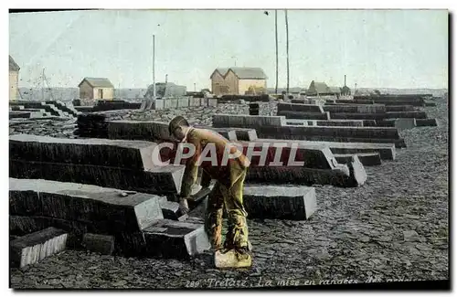 Cartes postales Carrieres Trelaze La mise en rangees des ardoises