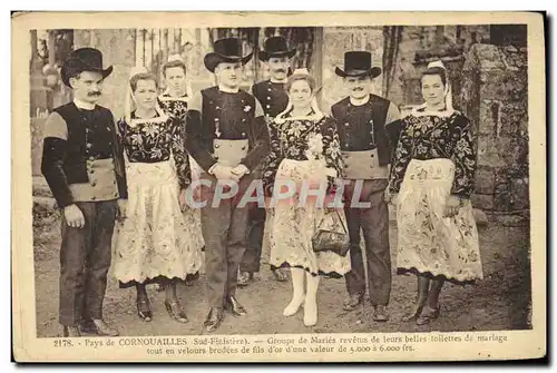 Cartes postales Folklore pays de Cornouailles Groupe de Maries Mariage