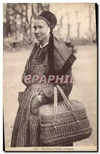 Cartes postales Folklore Une bonne vieille du Faouet