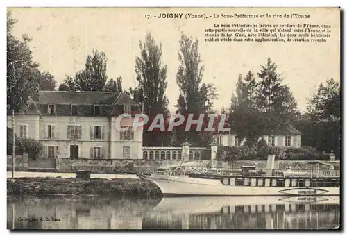 Ansichtskarte AK Joigny La Sous Prefecture et la rive de l'Yonne Bateau