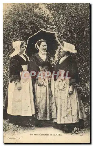 Ansichtskarte AK Folklore Les trois costumes de Vannes