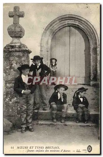 Ansichtskarte AK Folklore Jeunes enfants des environs d'Auray