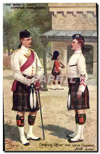 Cartes postales Militaria The Queen's own Cameron Highlanders Company officer and Lance Caporal Drill order