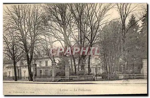 Cartes postales Laval La Prefecture