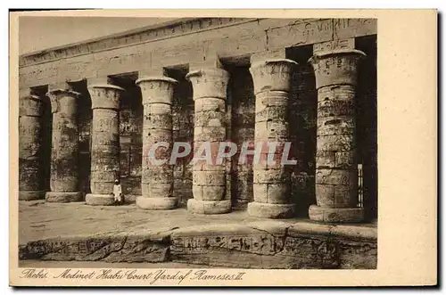 Ansichtskarte AK Egypt Egypte Thebes Medinet Habu Court Yard of Ramses II