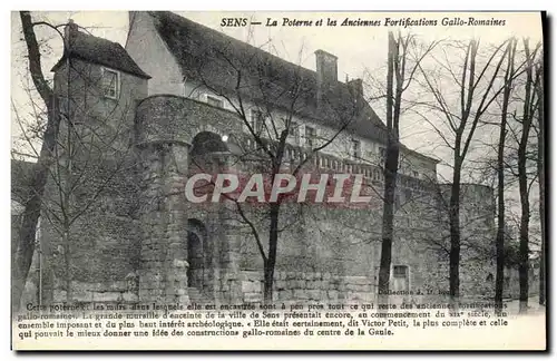 Cartes postales La poterne et les anciennes fortifications gallo romaines