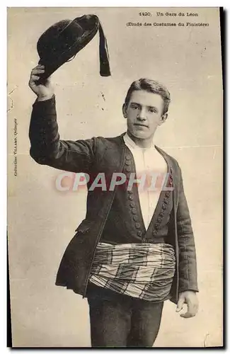 Cartes postales Folklore Un gars du Leon (Etude des costumes du Finistere)