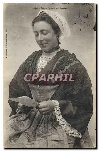 Cartes postales Folklore  Jeune femme de Sarzeau