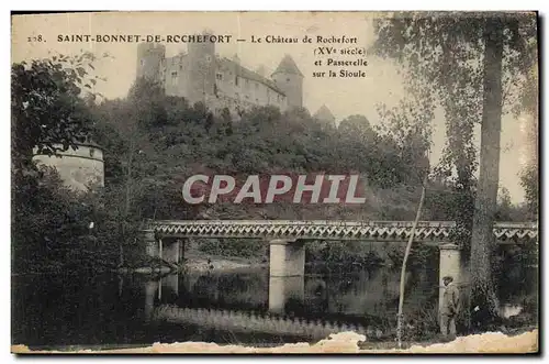 Ansichtskarte AK Saint Bonnet de Rochefort Le Chateau de Rochefort (XV siecle) et Passerelle sur la Sioule