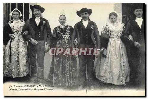 Cartes postales Folklore Environs d'Auray Noce bretonne Maries demoiselles et garcons d'honneur Mariage