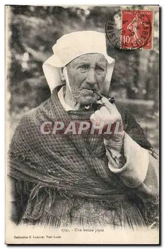 Cartes postales Folklore Une bonne pipee