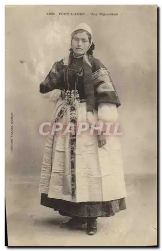 Cartes postales Folklore Pont L'Abbe Une Bigoudene