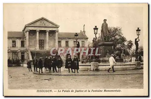 Ansichtskarte AK Issoudun Le Palais de Justice et la Fontaine Monumentale