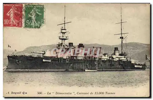 Cartes postales Bateau de guerre La Democratie Cuirasse