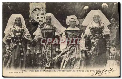 Ansichtskarte AK Folklore Femmes de Plougastel Daoulas habillees pour une procession