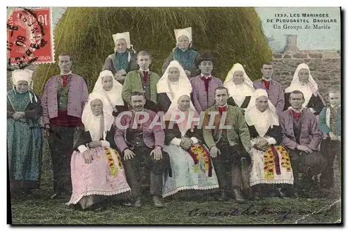 Cartes postales Folklore Les mariages de Plougastel Daoulas Un groupe de maries Mariage