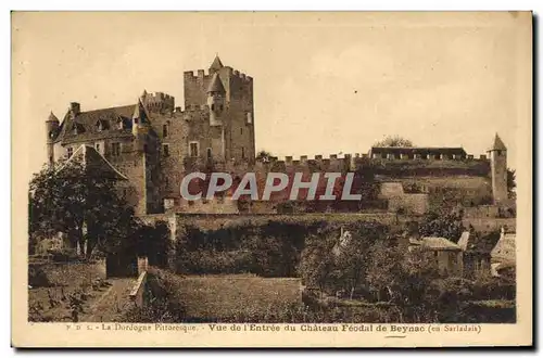 Cartes postales Vue de l'entree du Chateau feodal de Beynac en Sarladais