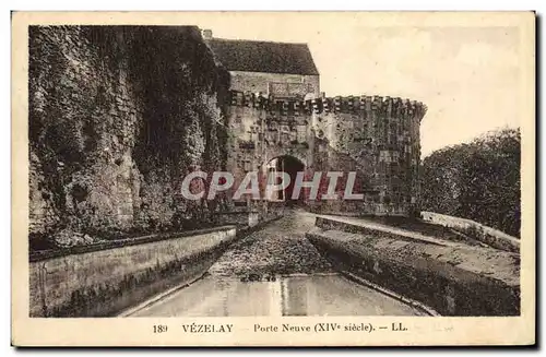 Cartes postales Chateau Vezelay Porte neuve