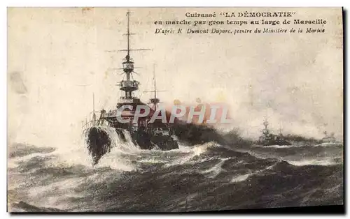 Cartes postales Bateau de guerre Cuirasse la Democratie en marche par gros temps au large de Marseille