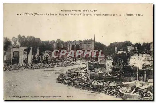 Cartes postales Militaria Revigny La rue de Vitry et l'Hotel de ville apres le bombardement